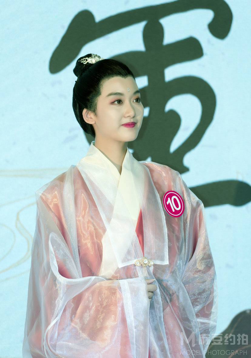 纪实模特