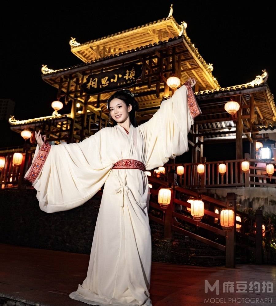 夜景模特