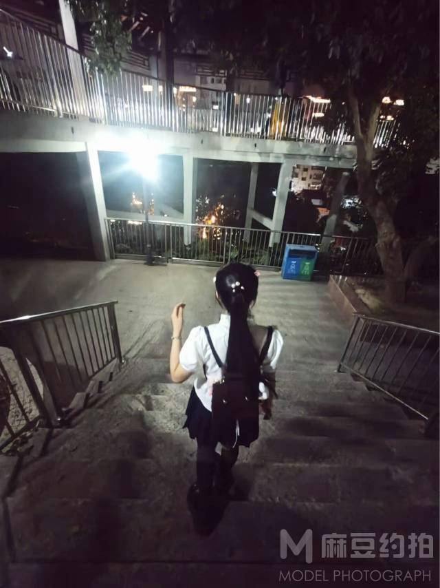 夜景模特