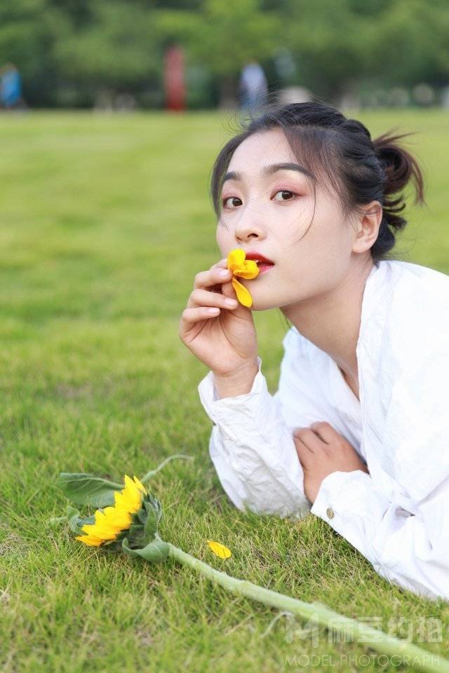 清新模特