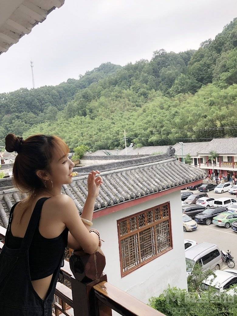 校园模特