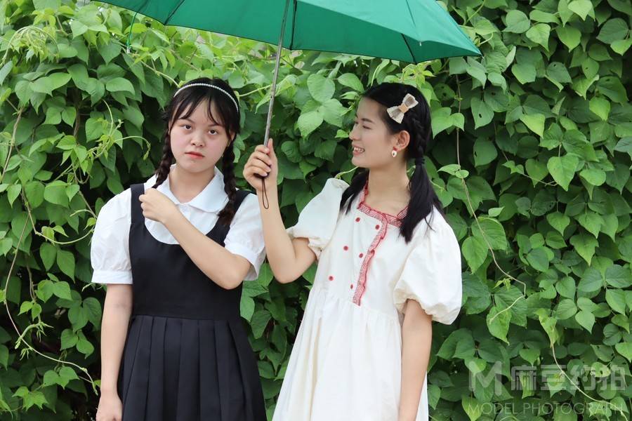 校园模特