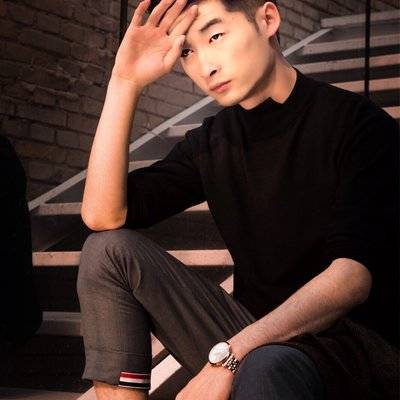 黑白模特