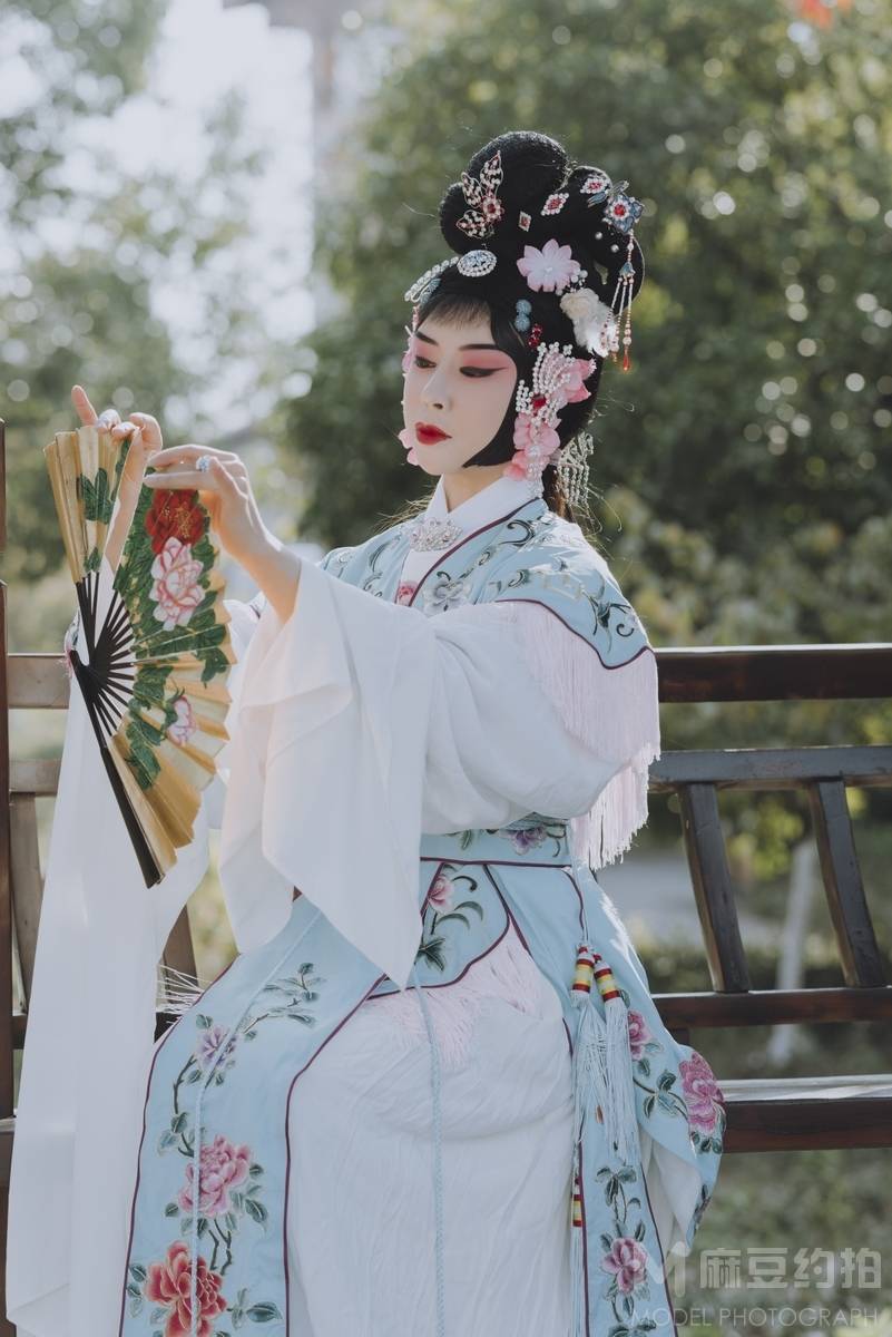 妆容模特