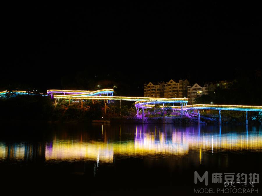 夜景模特