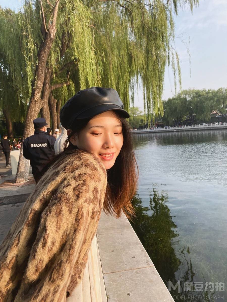 宝丽来模特