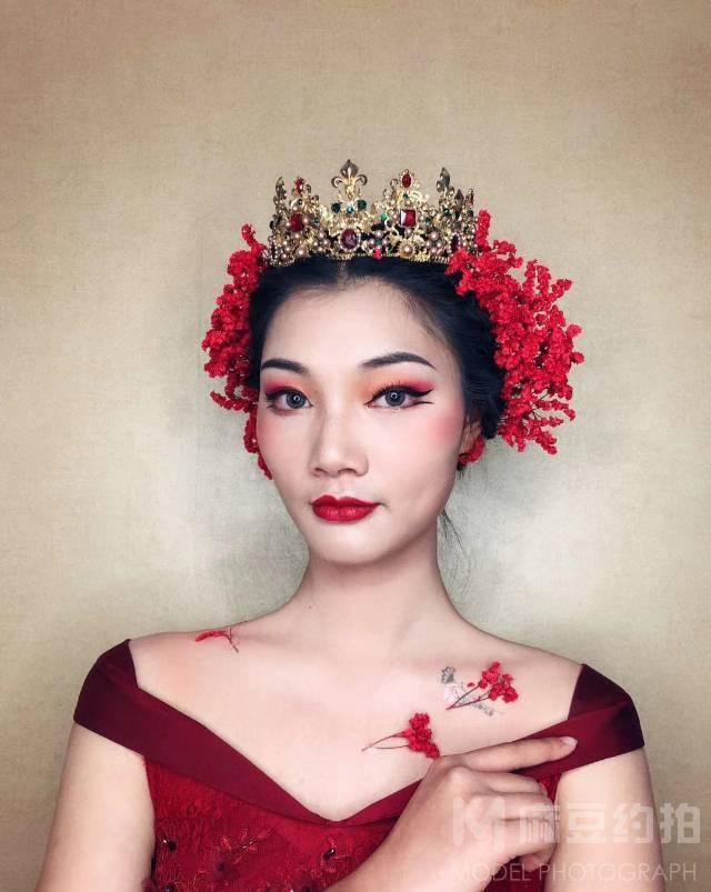 妆容模特