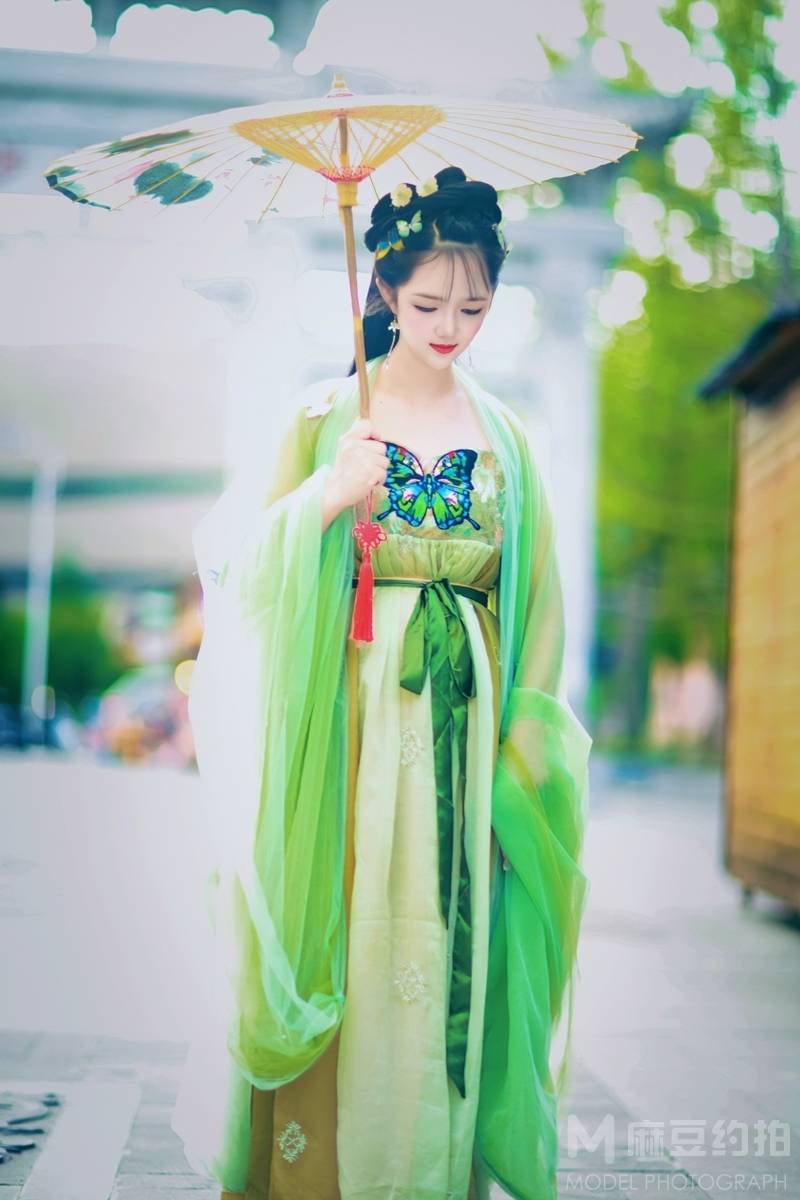 汉服模特