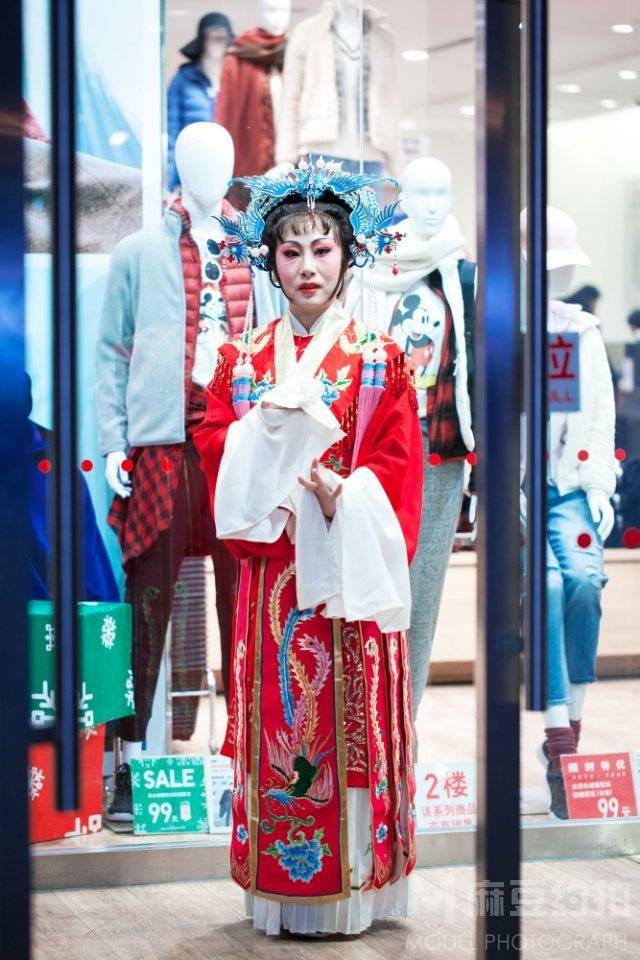 校园模特