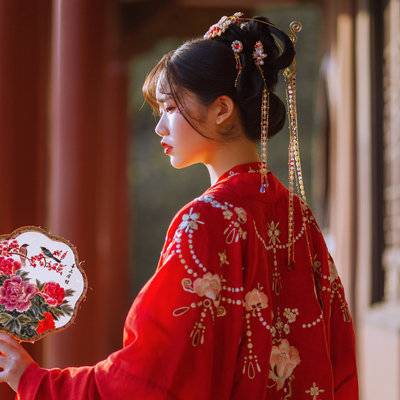 汉服模特