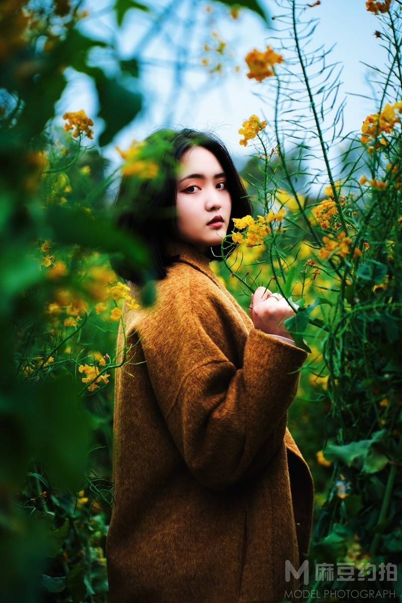 情绪模特