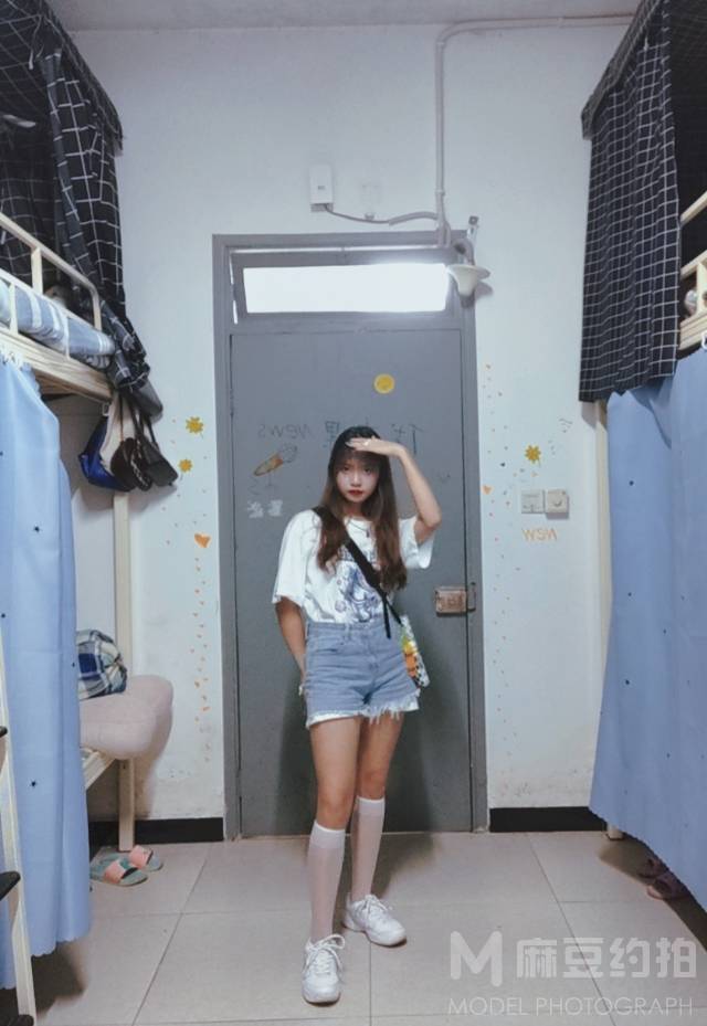 校园模特