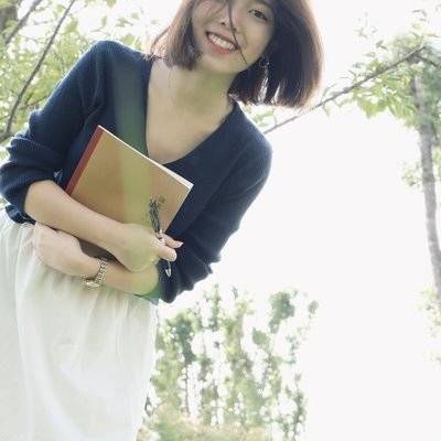 黑白模特