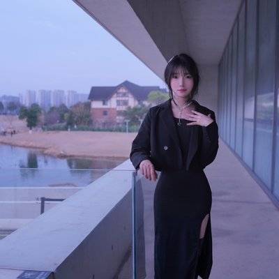 黑白模特