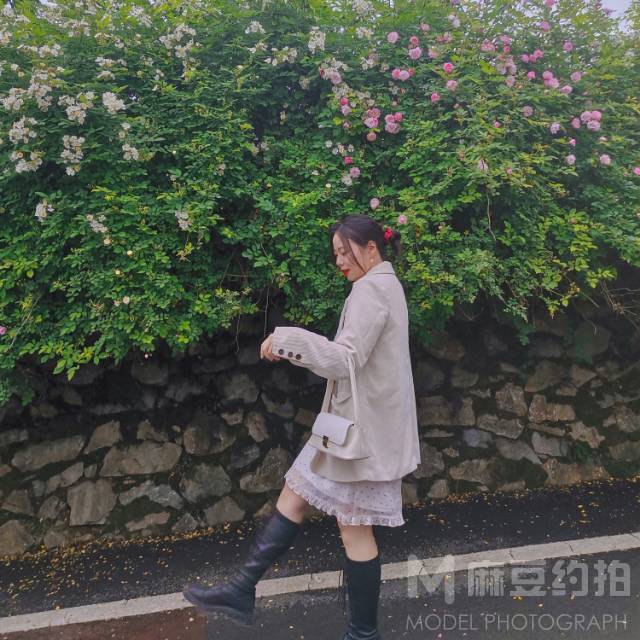 校园模特