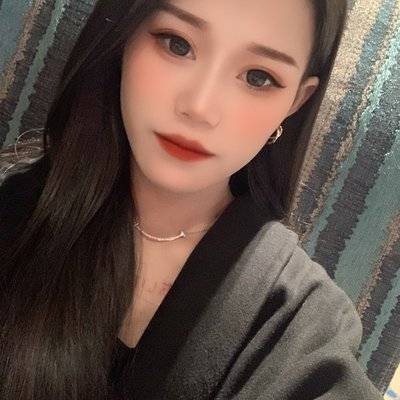 黑白模特