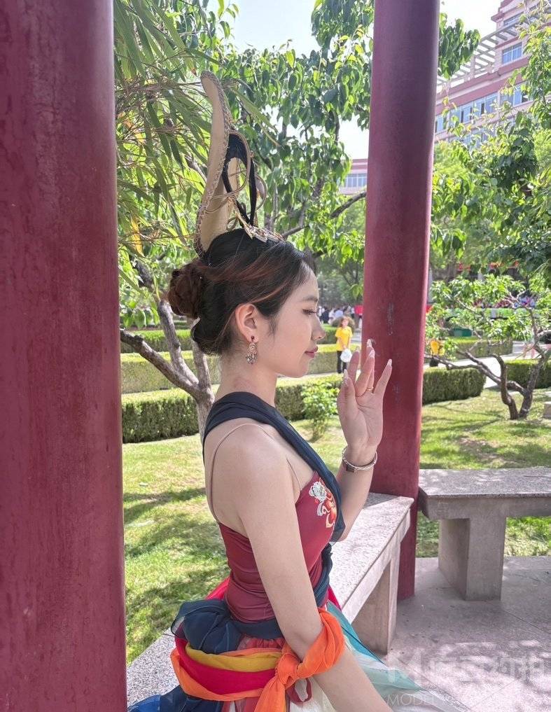 清新模特