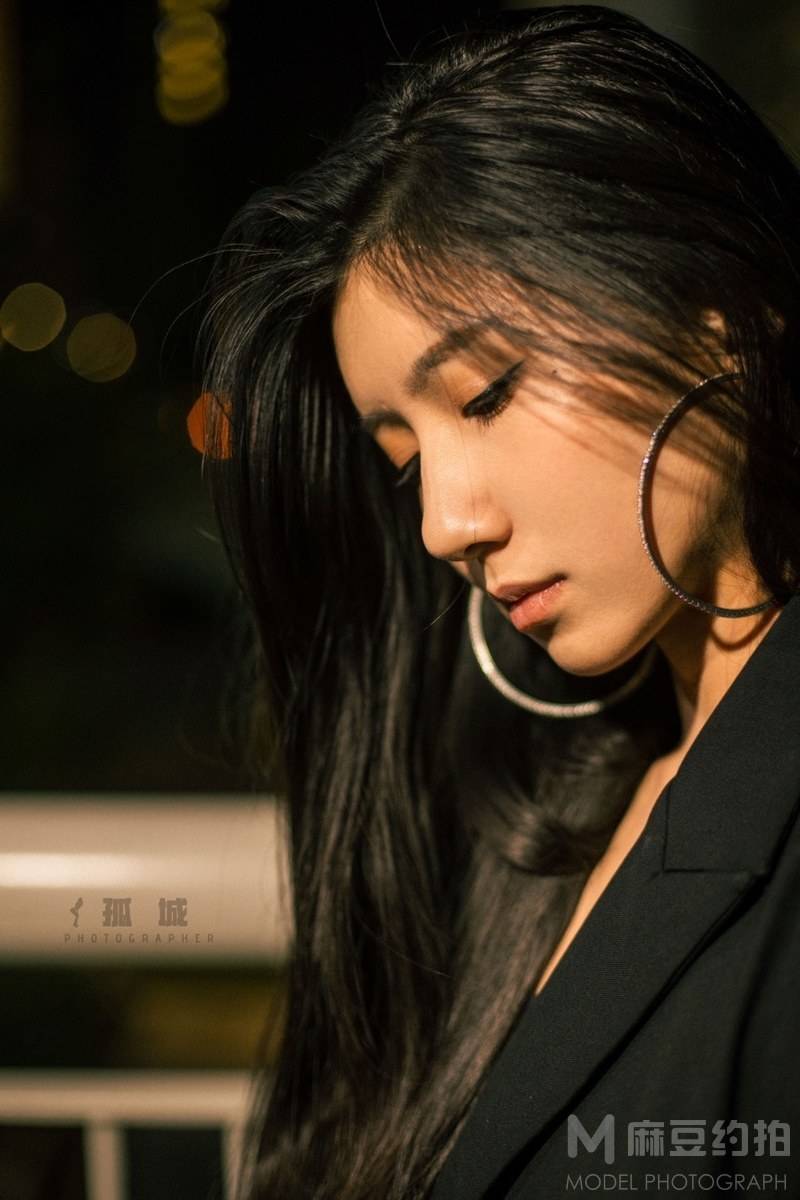 夜景模特