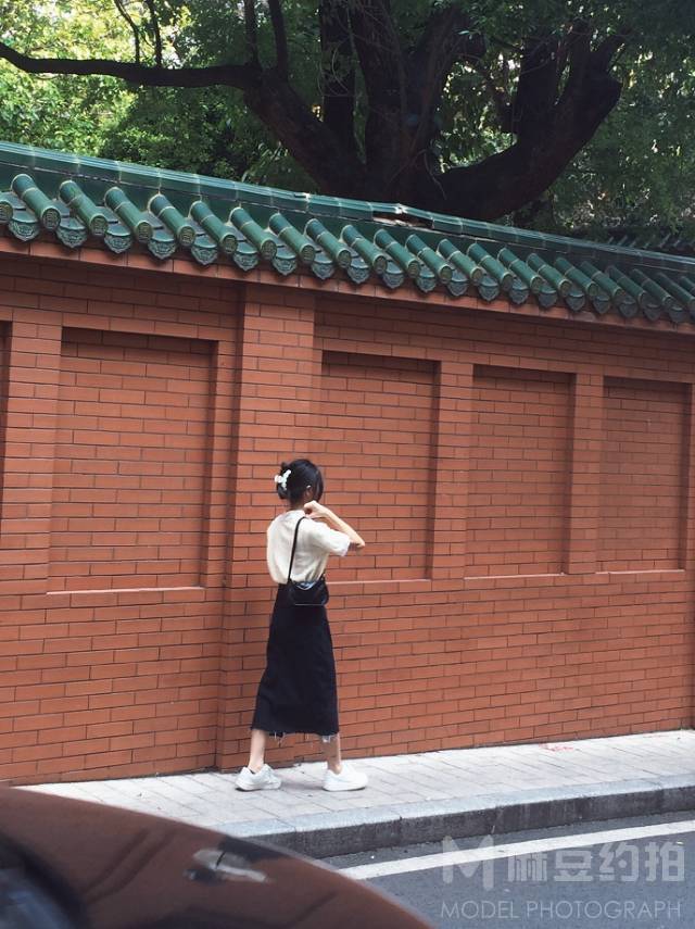 校园模特