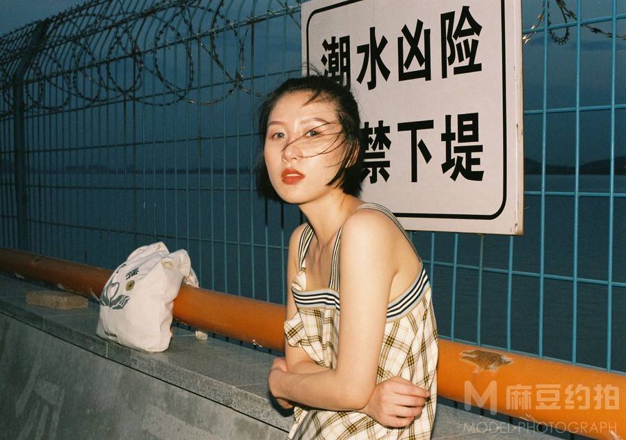 胶片模特
