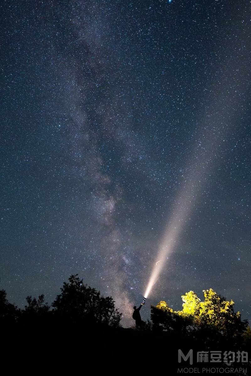 夜景模特