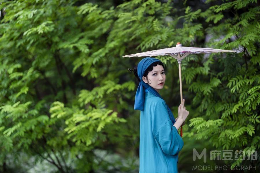 情绪模特