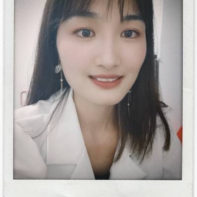 宝丽来模特