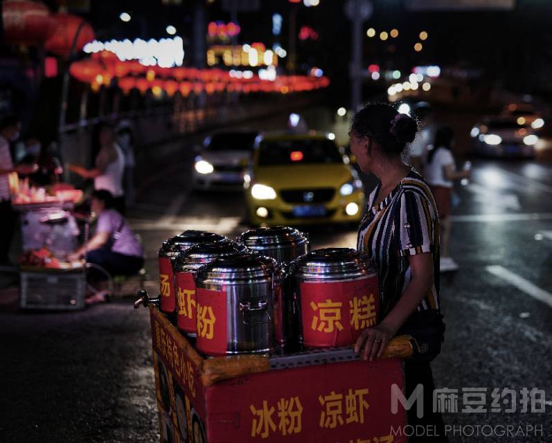 夜景模特