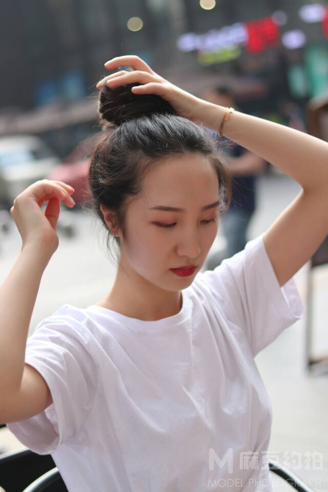 校园模特