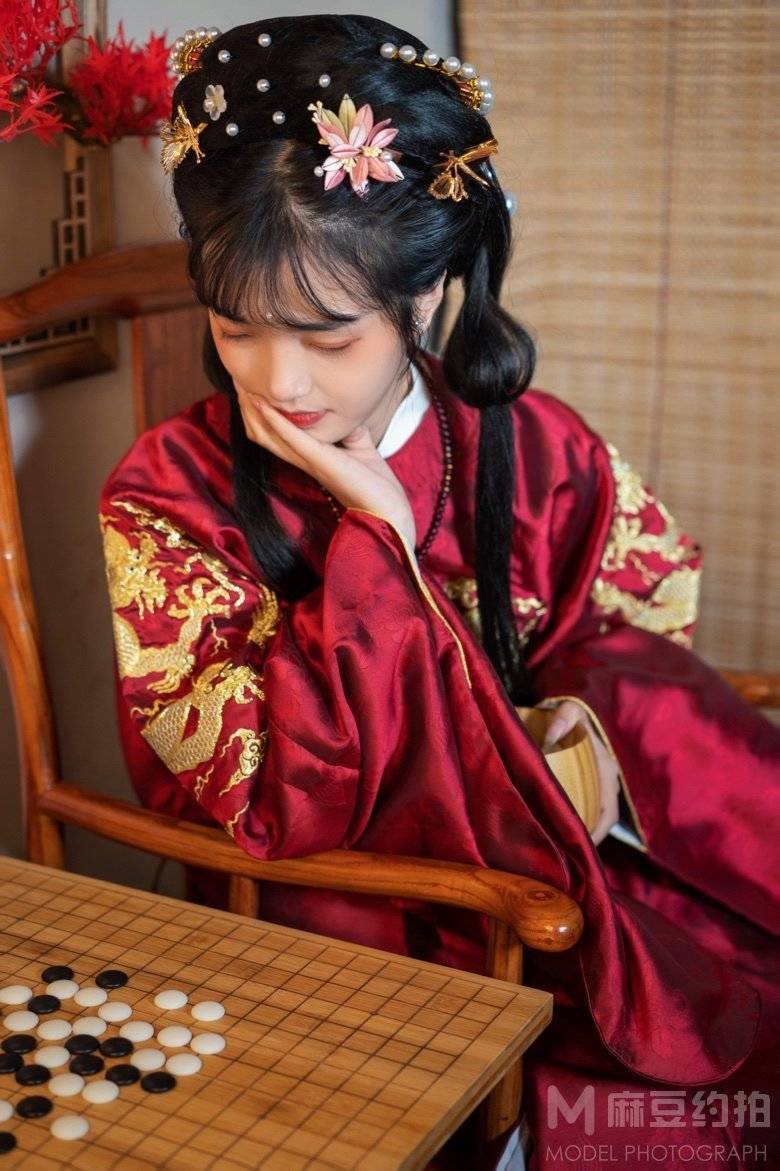 汉服模特