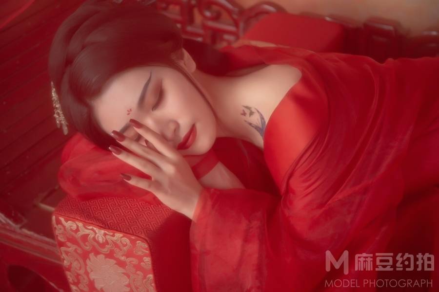 汉服模特