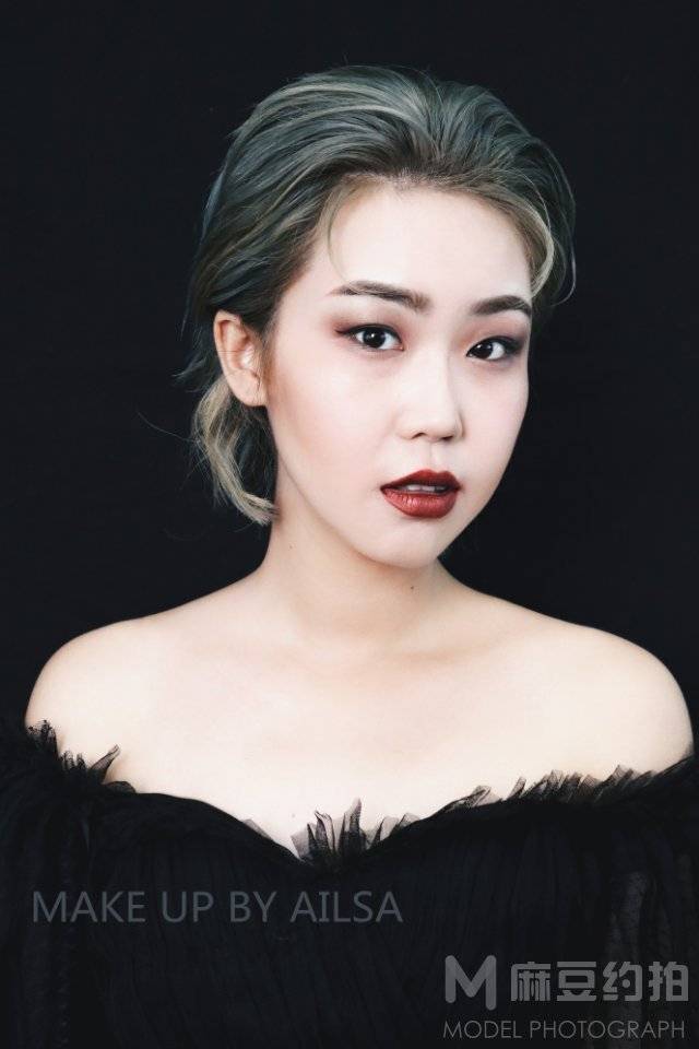 暗黑模特
