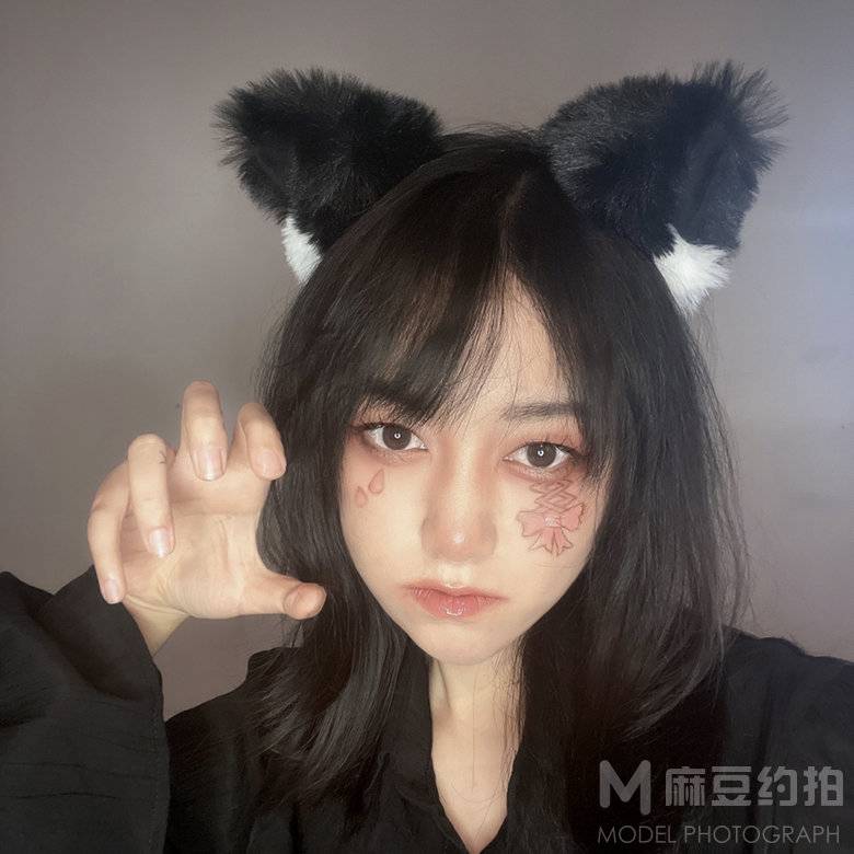 妆容模特