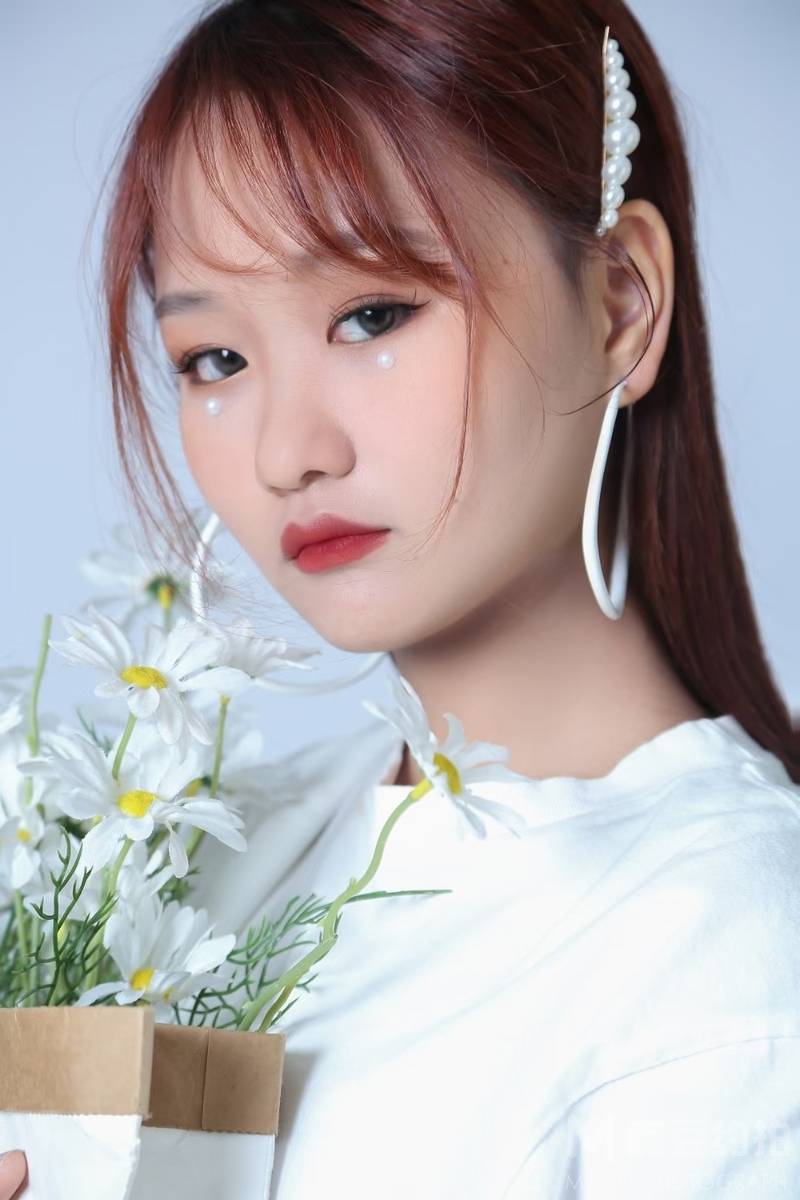 清新模特