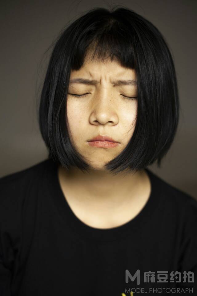 情绪模特