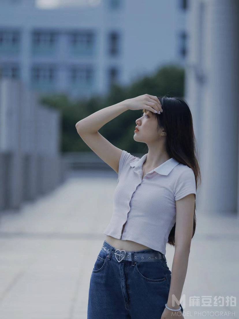 校园模特