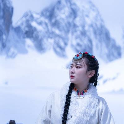汉服模特