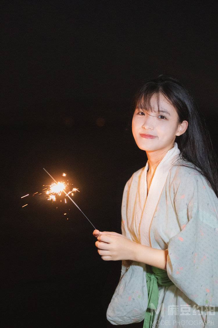 胶片模特