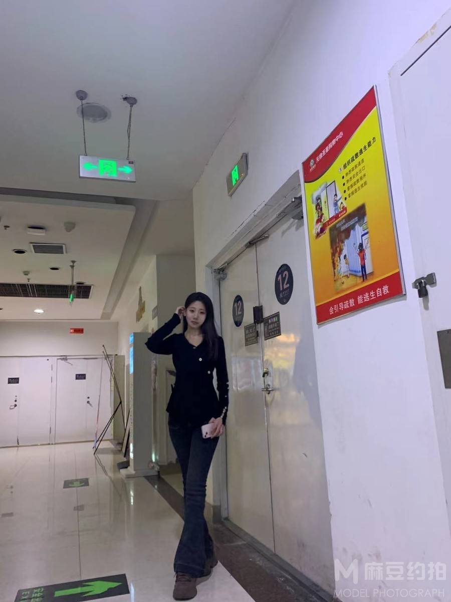 民国模特