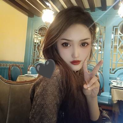 黑白模特