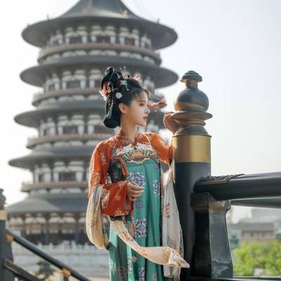 汉服模特