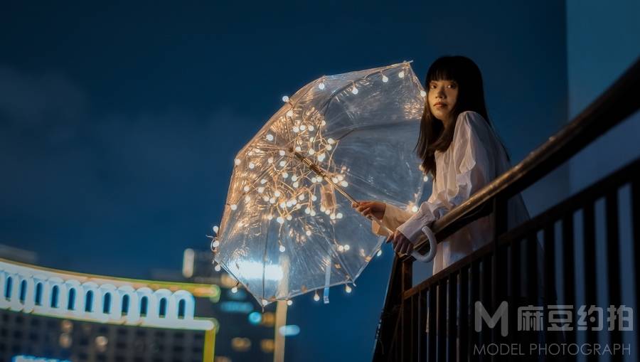 夜景模特