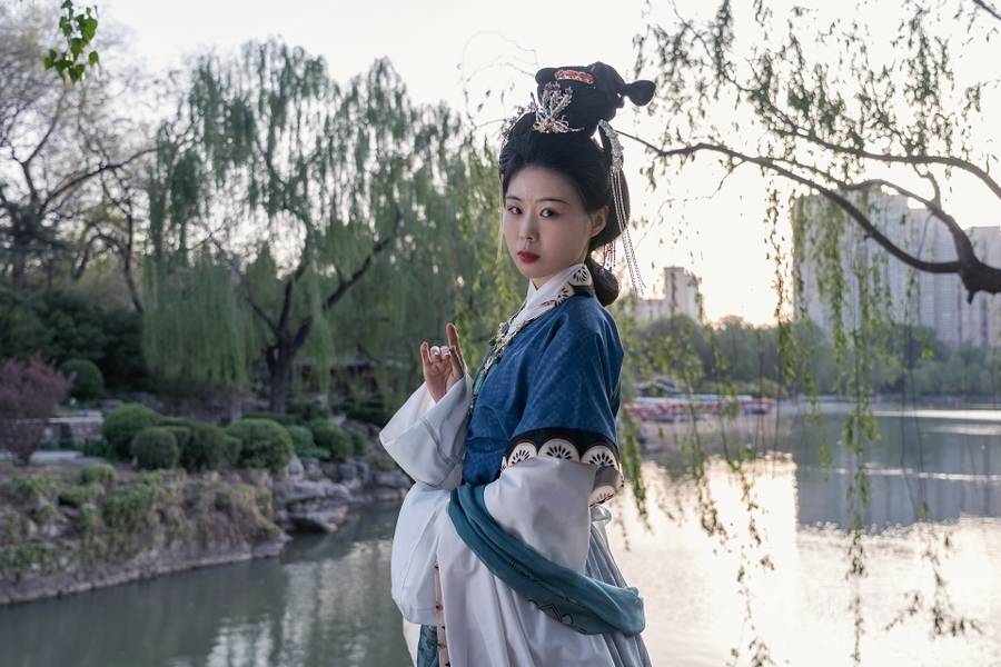 汉服模特