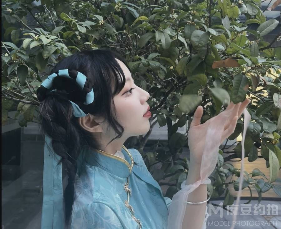 情绪模特