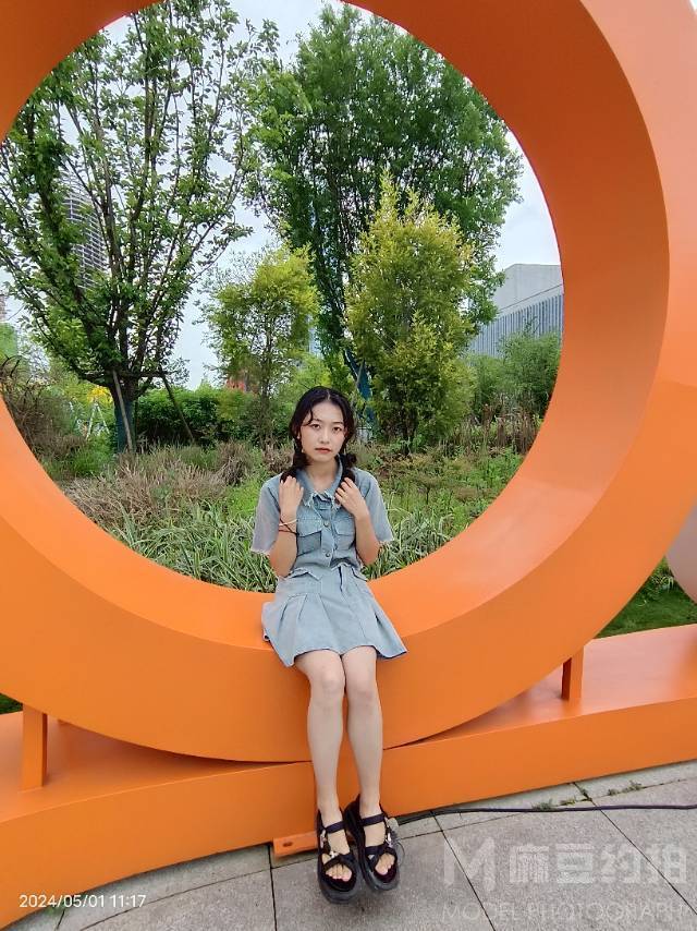 校园模特
