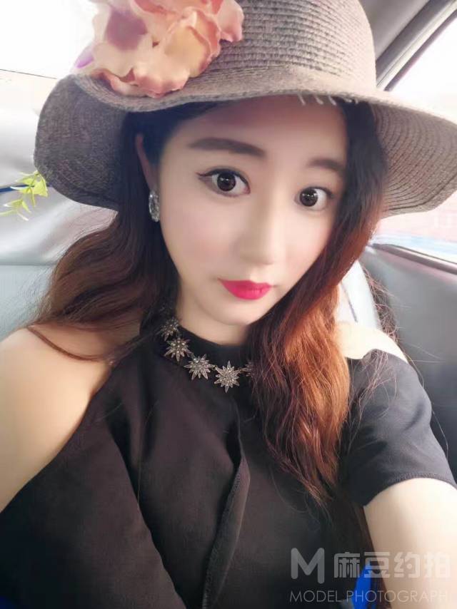 纪实模特