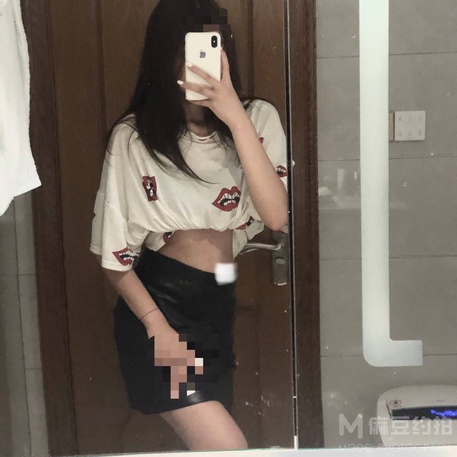 黑白模特