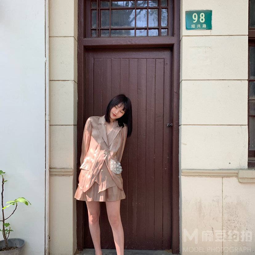 黑白模特