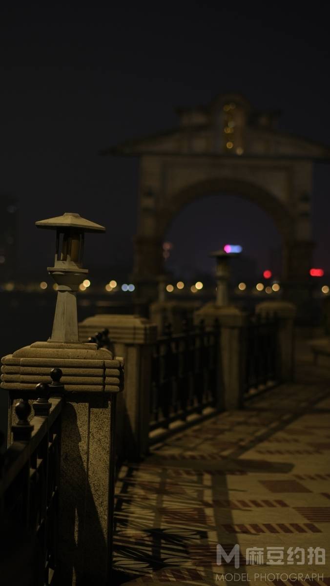 夜景模特