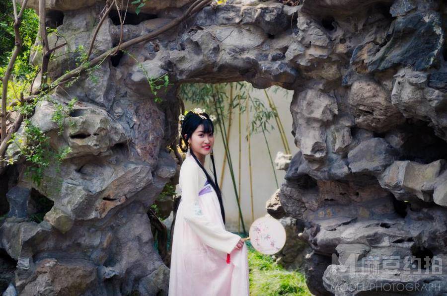 汉服模特